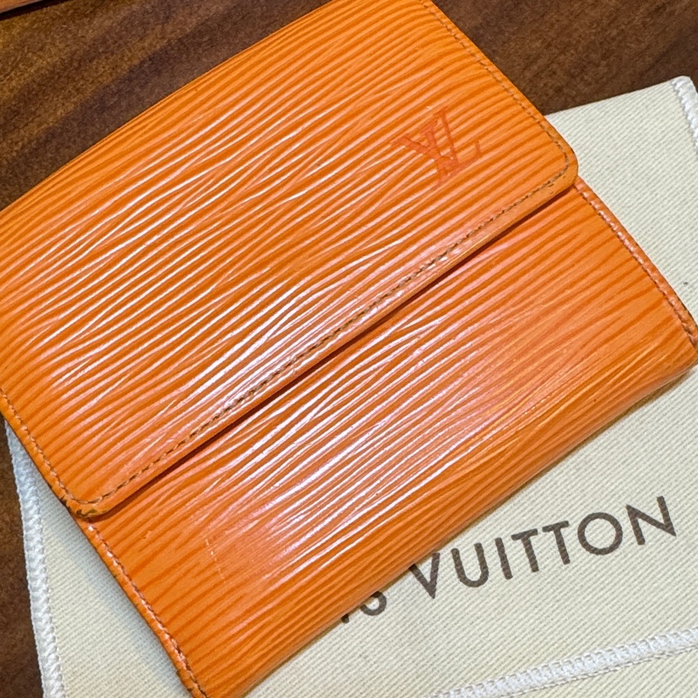 Louis Vuitton Orange Epi Leather Wallet/Clutch W/COA and Dust Bag - Picture 2 of 16